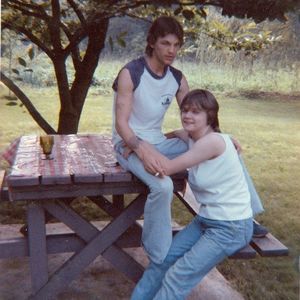 Meet your Posher, Flora